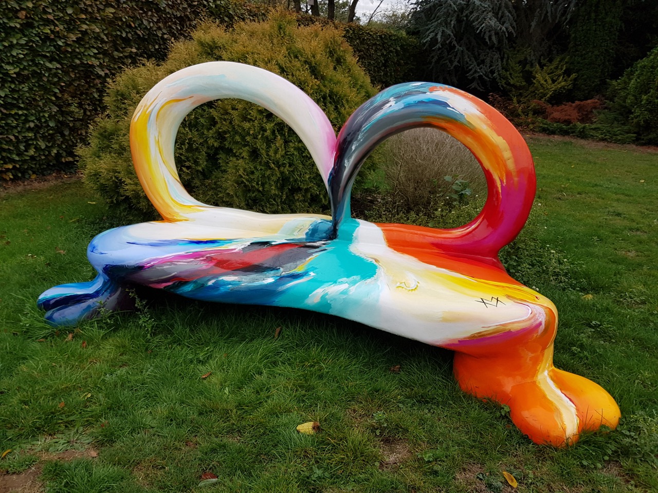 Miss Wings Sofa